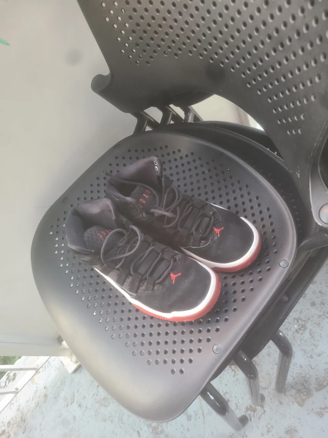 Jordan Max Aura sneakers - photo 2