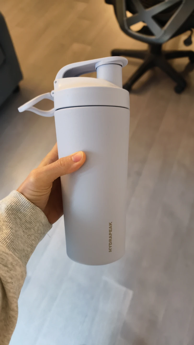Hydrapeak Shaker Bottle