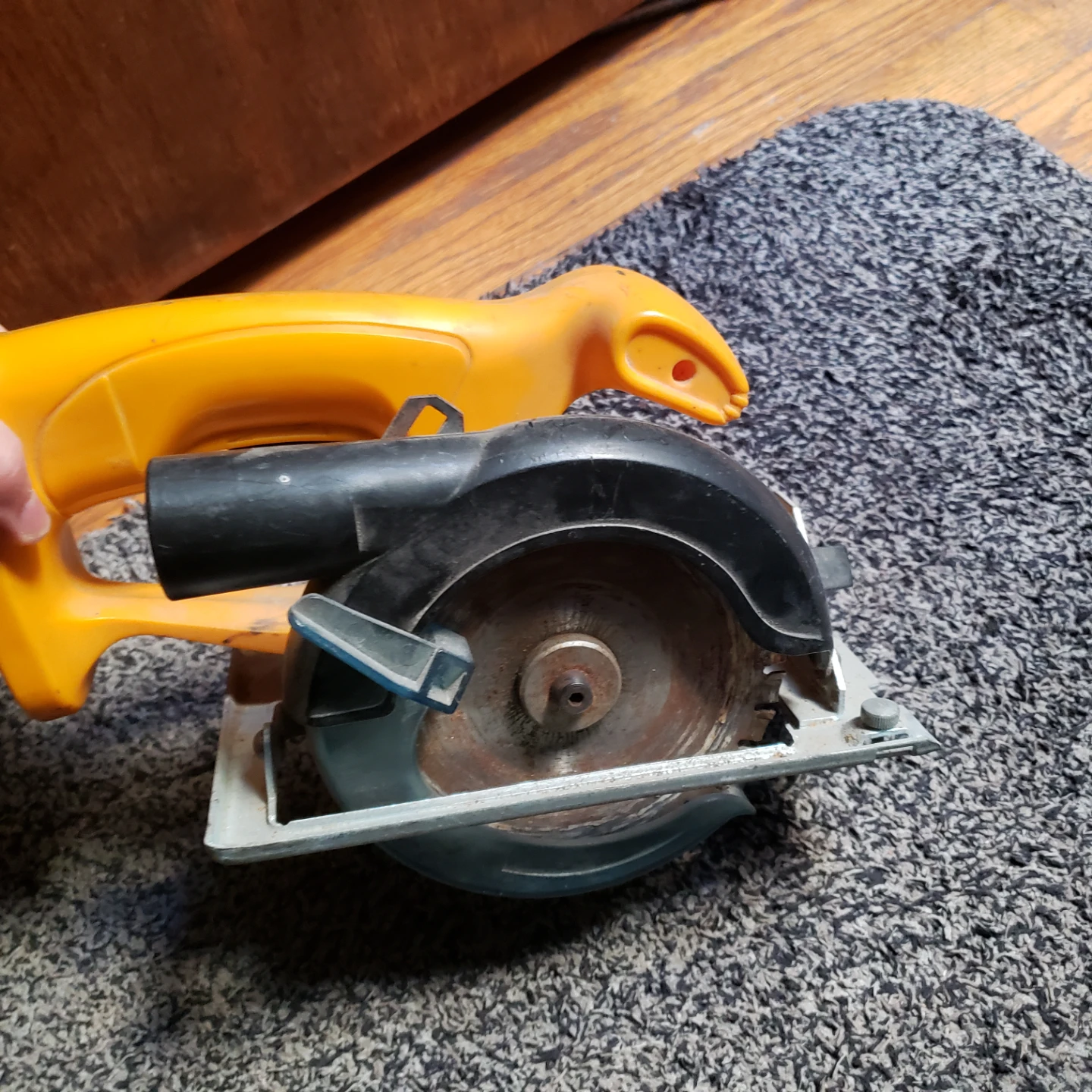 Chicago Electric 18V Cordless Circular Saw - photo 3