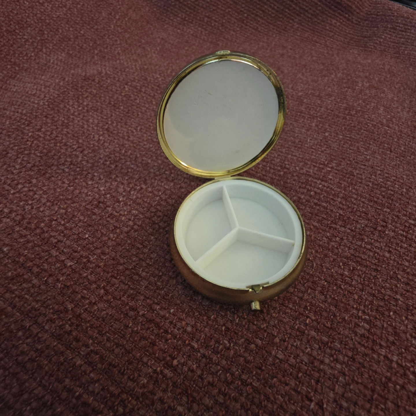 Green and Gold Circular Pill Case - photo 3
