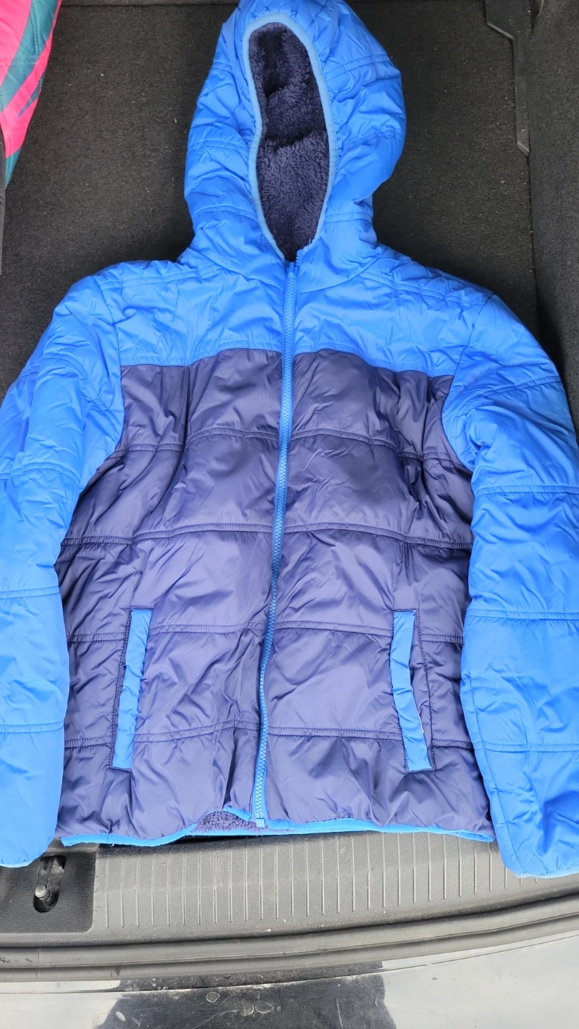 Eddie Bauer boys  Hooded Puffer Jacket
