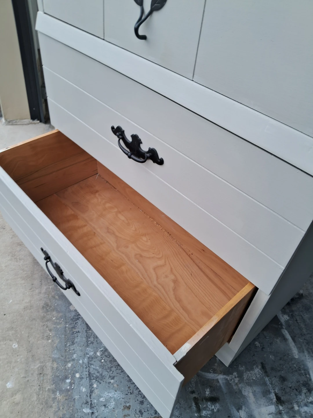 Light Grey Painted Dresser with Leaf Pulls - photo 3