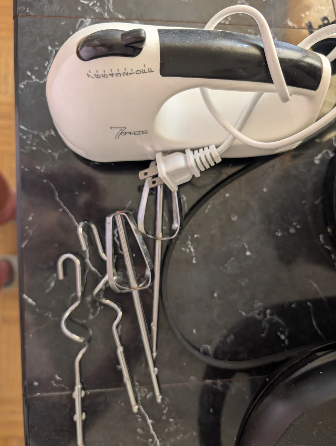 7-Speed Hand Mixer