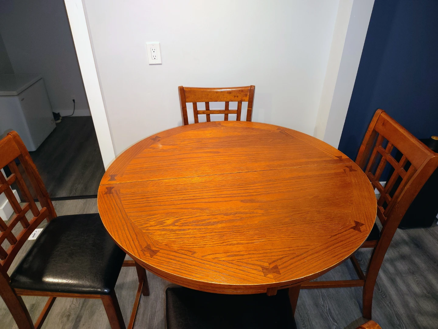 Dining room table with leaflet