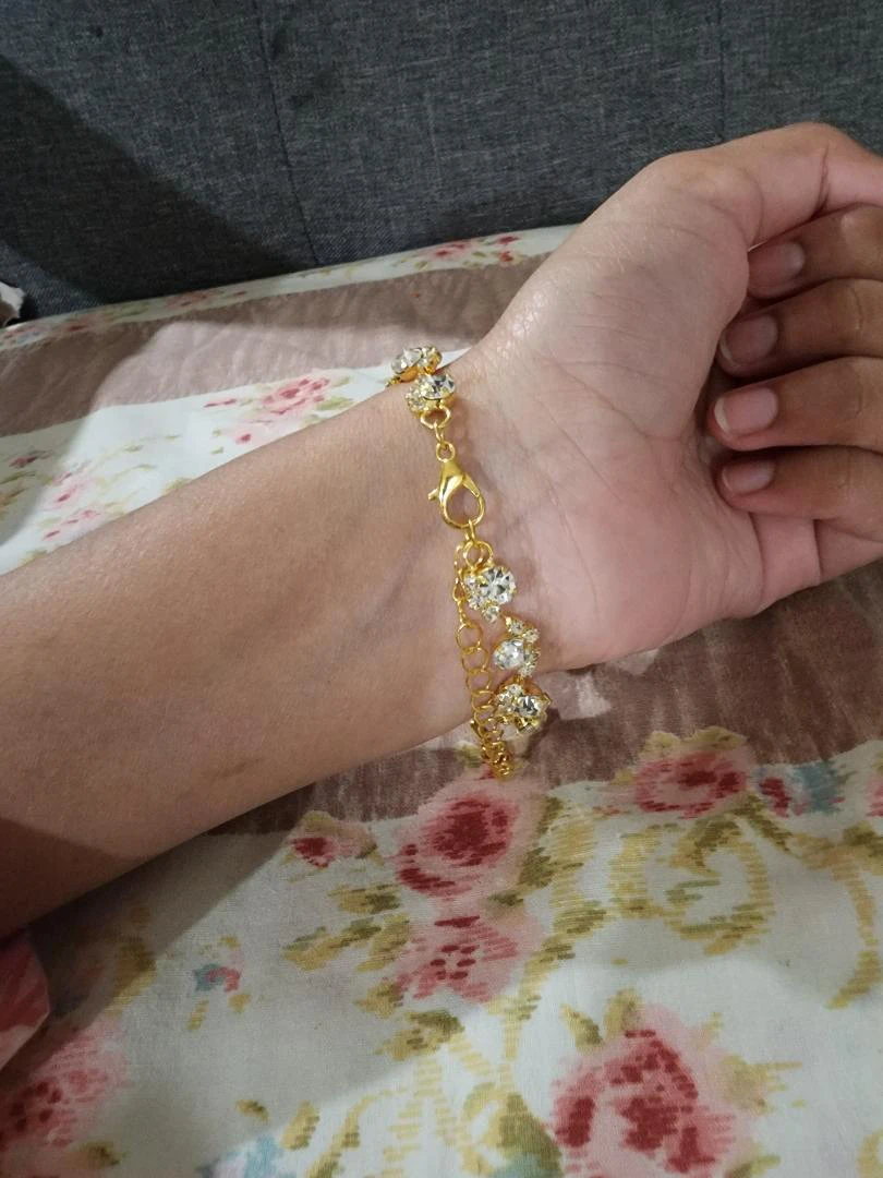 Gold Tone Rhinestone Link Bracelet