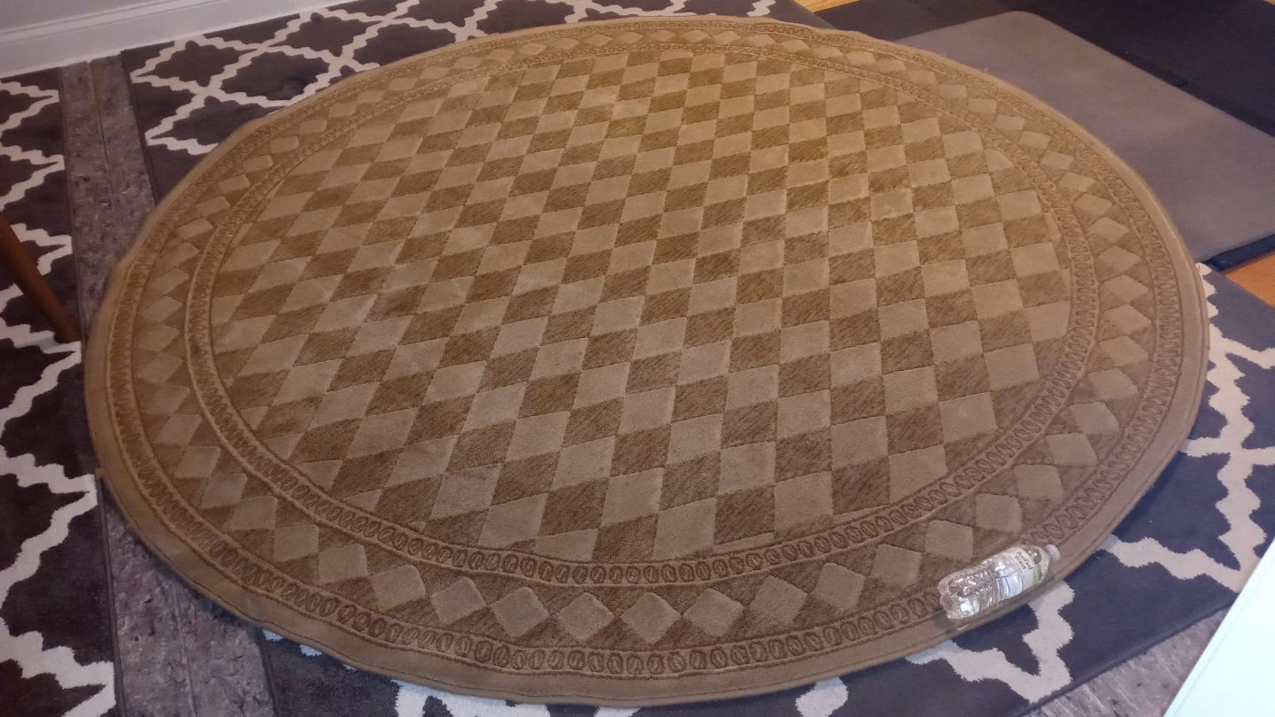 Round Tan Diamond Pattern Area Rug - photo 5