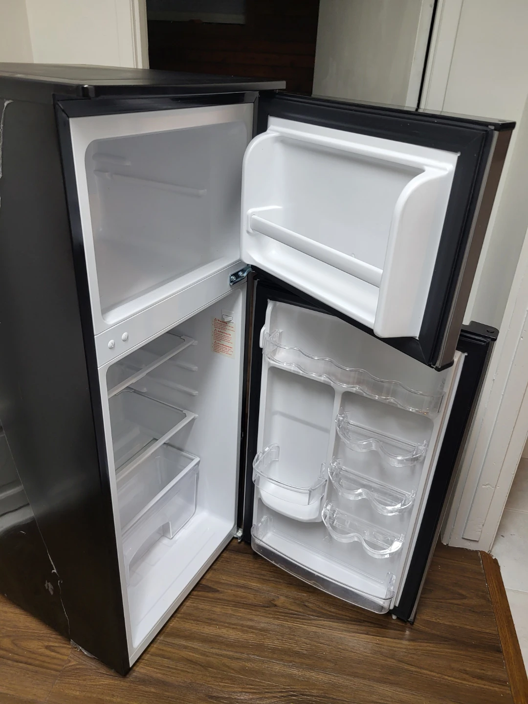 Magic Chef Mini Fridge - photo 3