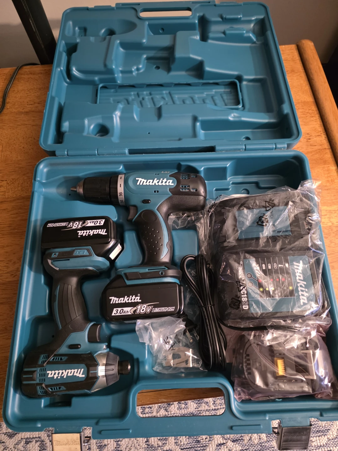 Makita Drill and Driver Tool Set