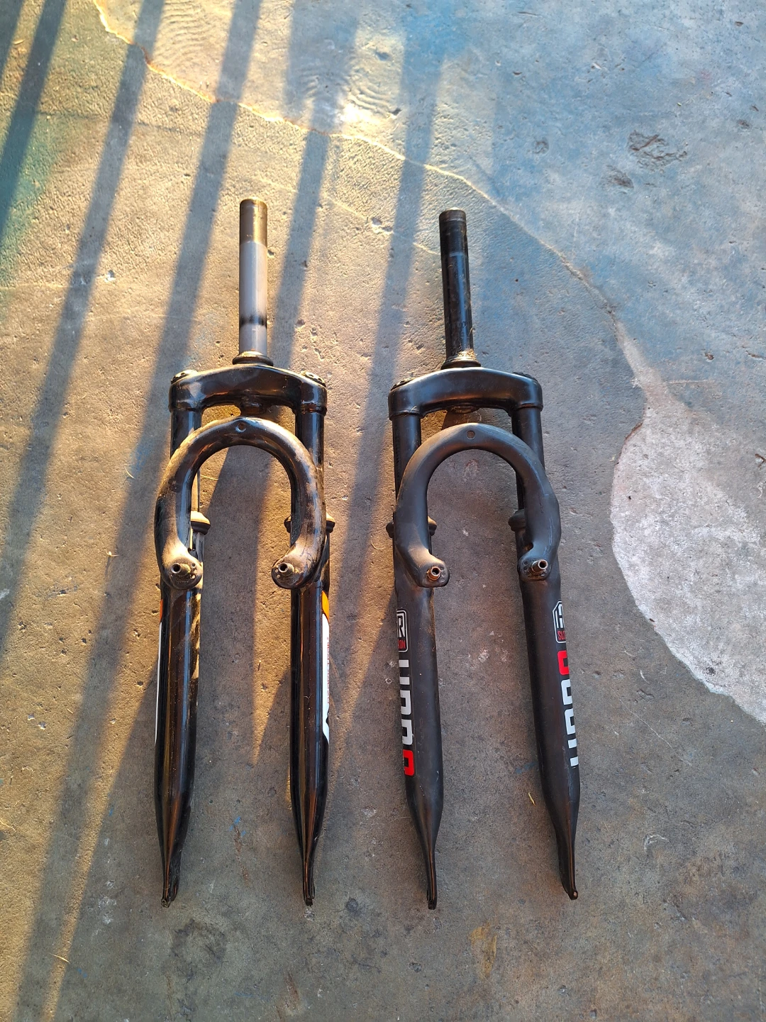 Two 26inc mtb forks