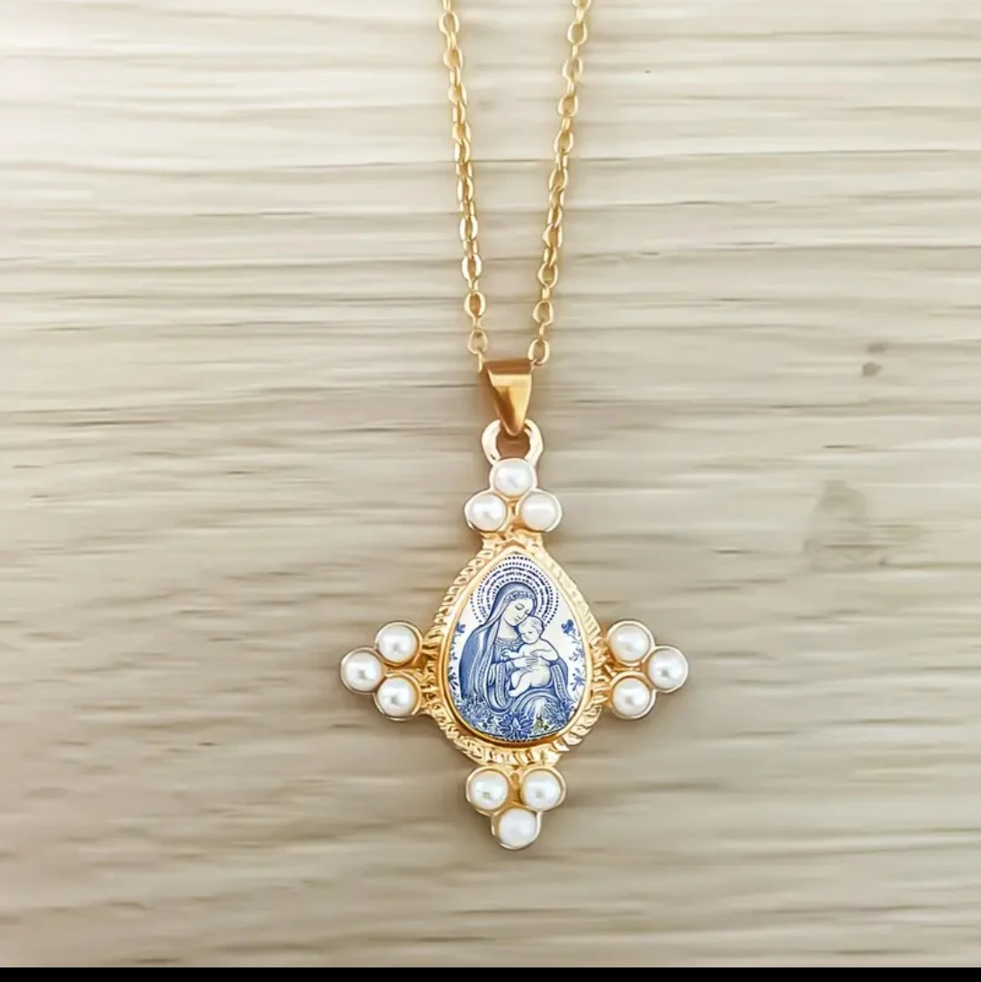 ✨️Madonna and Child Necklace - photo 4