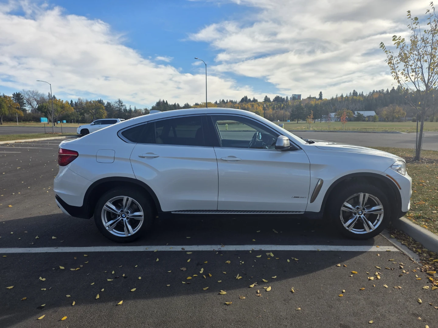 2015 BMW X6 xDrive35i - 166,800 km / Clean Title - photo 4