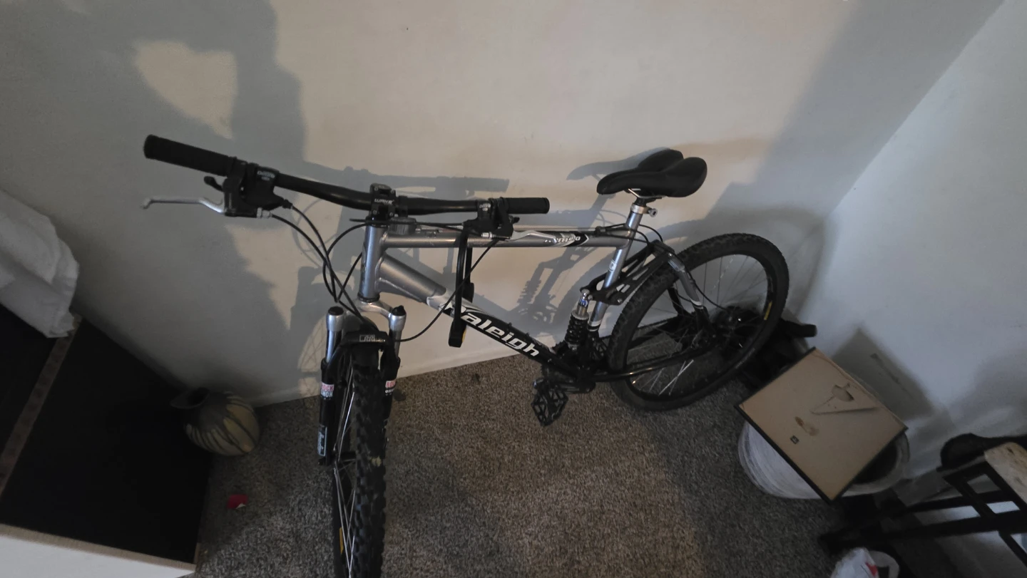 Raleigh M80 Mountain Bike - photo 2