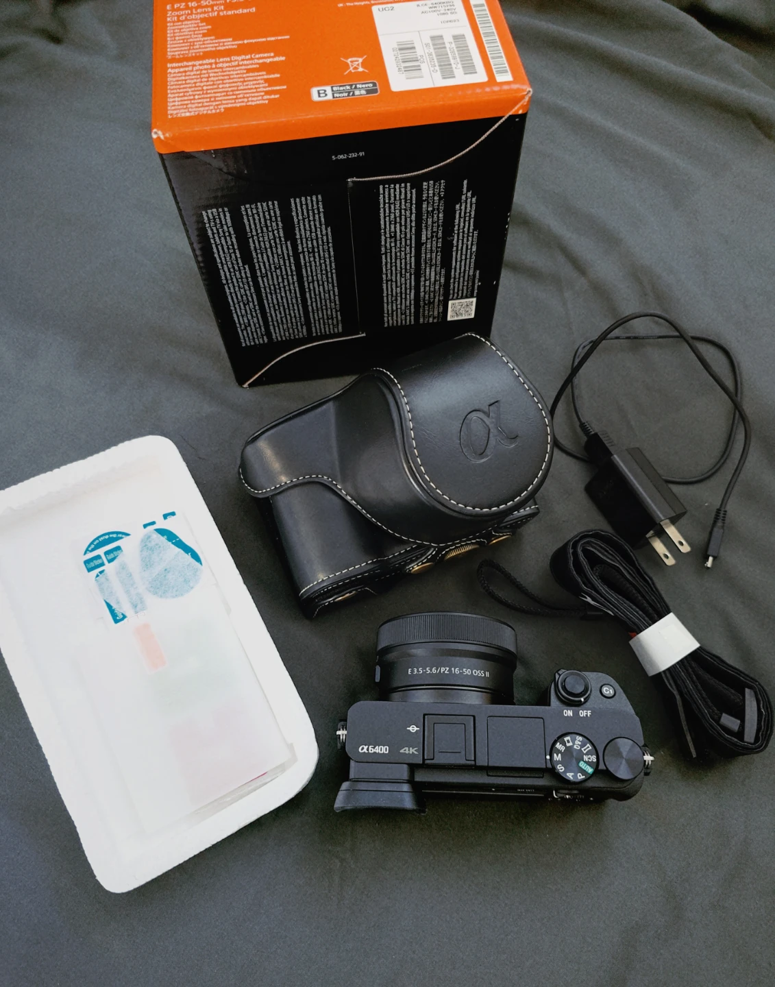 Sony Alpha 6400 APS-C Mirrorless Camera with 16-50mm Lens Kit - photo 2