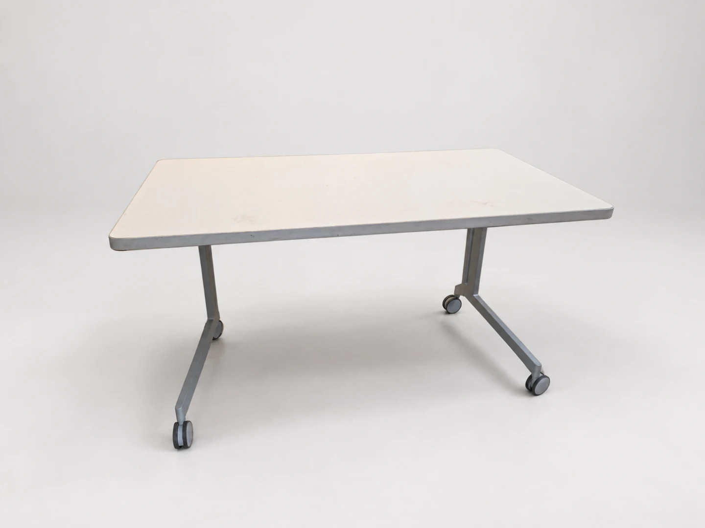 Haworth Planes Commercial Rolling Office / Training Table