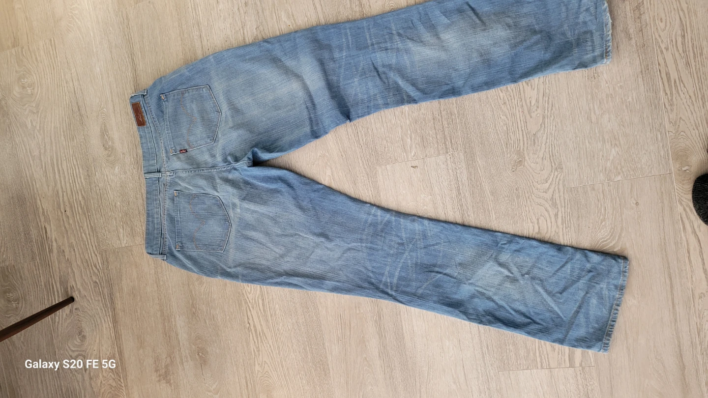 Levi's Light Wash Denim Jeans - photo 4
