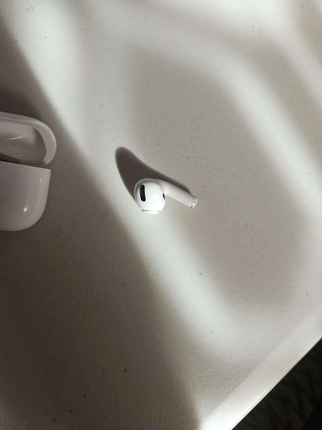 Apple AirPods Pro 1st Generation - photo 5