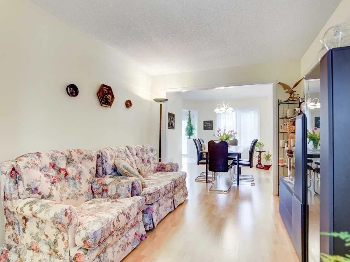 3 Beds+1 Family/Bed 2.5 baths House - photo 3