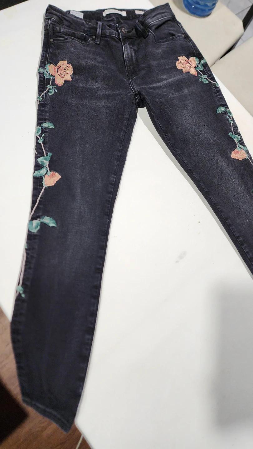 Mavi Jeans Co. Black Embroidered Rose Jeans - photo 2