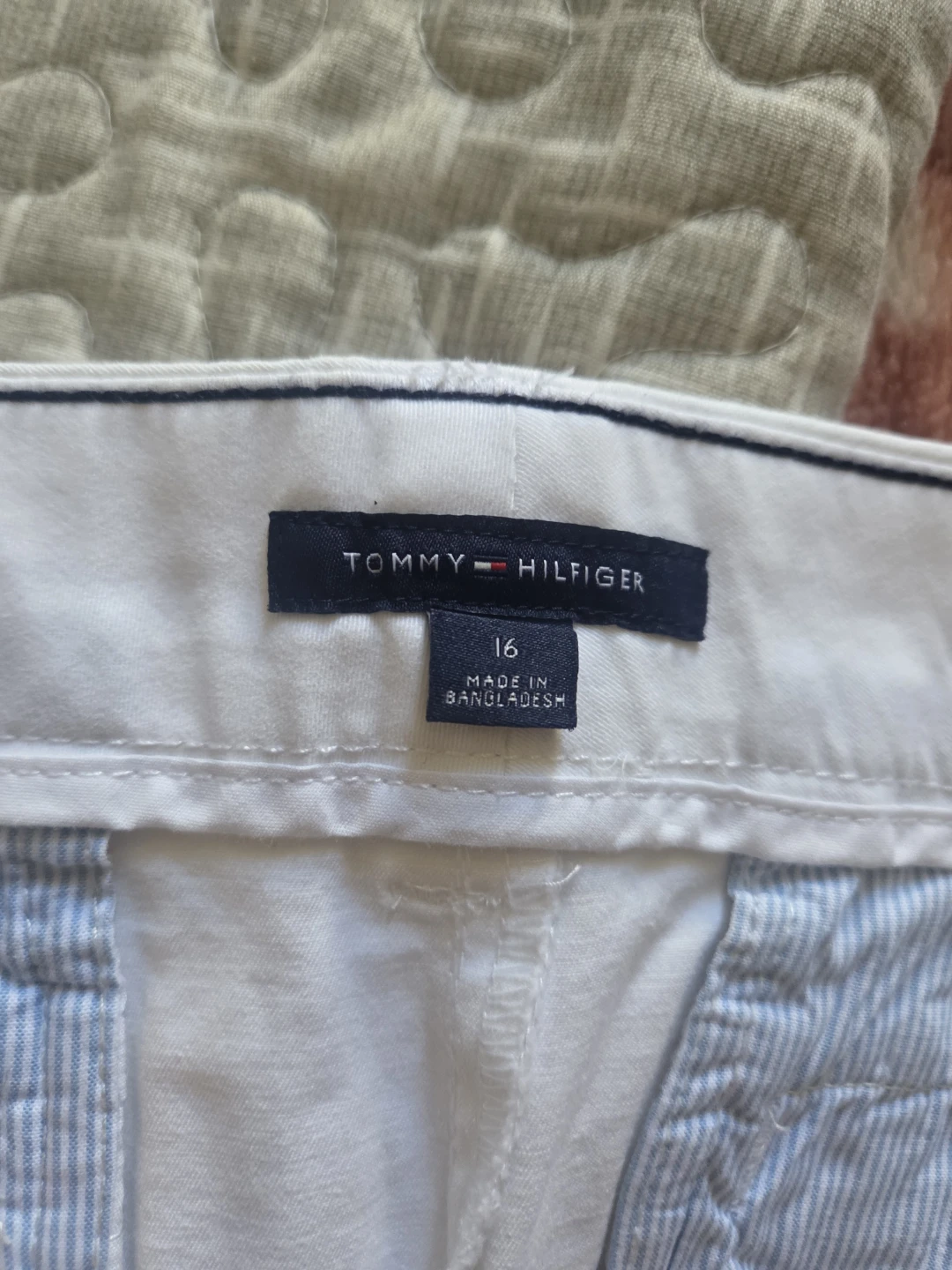 Tommy Hilfiger White Shorts Size 16 - photo 2
