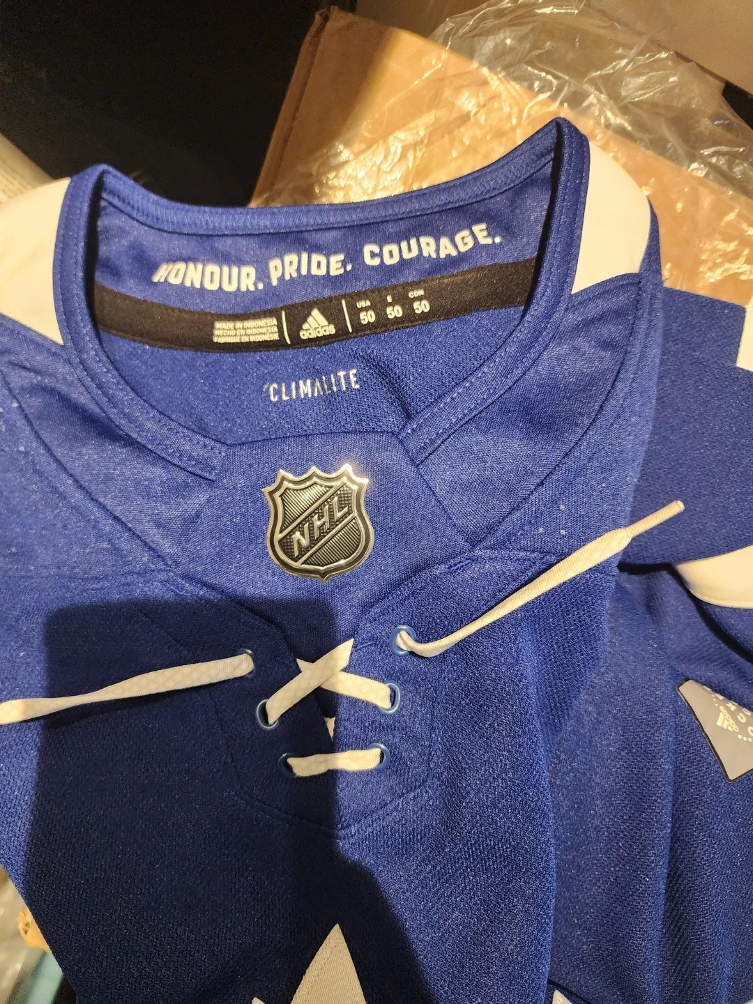 Adidas Toronto Maple Leafs Jersey Size 50 - photo 3