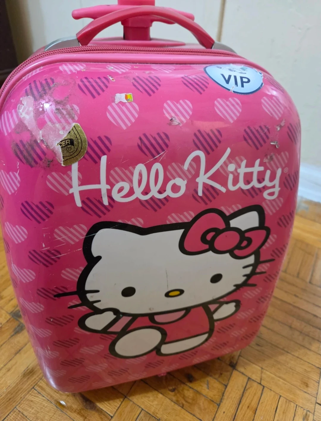 Hello Kitty Kids Rolling Suitcase