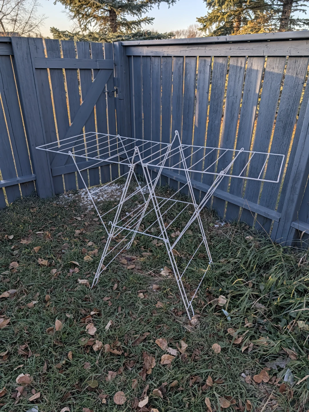 Collapsible White Laundry Drying Rack