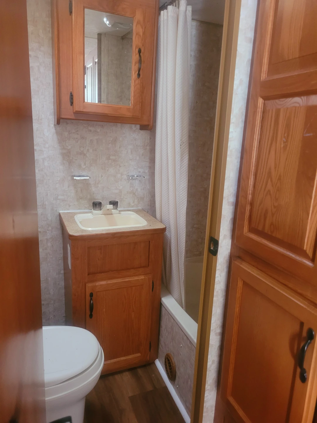 Travel Trailer Road runners $5000 - photo 4