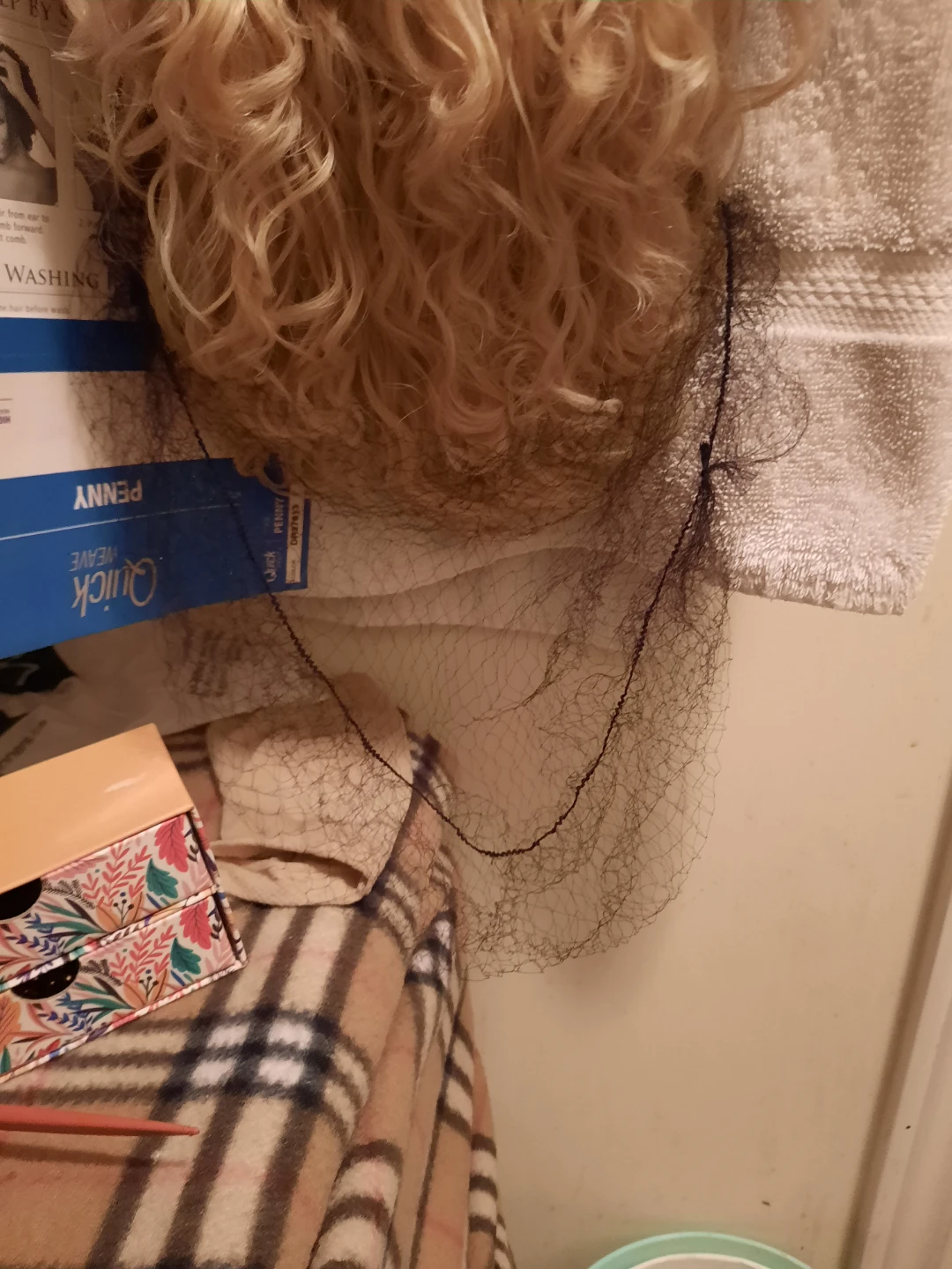 NWT Outre Quick Weave Penny Wig Black and Blonde - photo 4