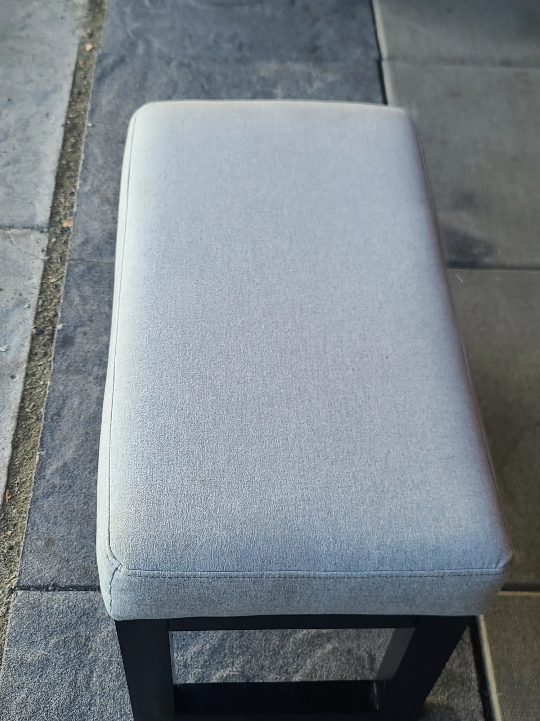 Upholstered footstool with black wooden frame - photo 4