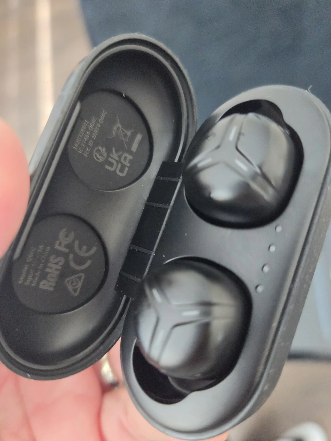 Miniso Q66C Wireless Earbuds - photo 2