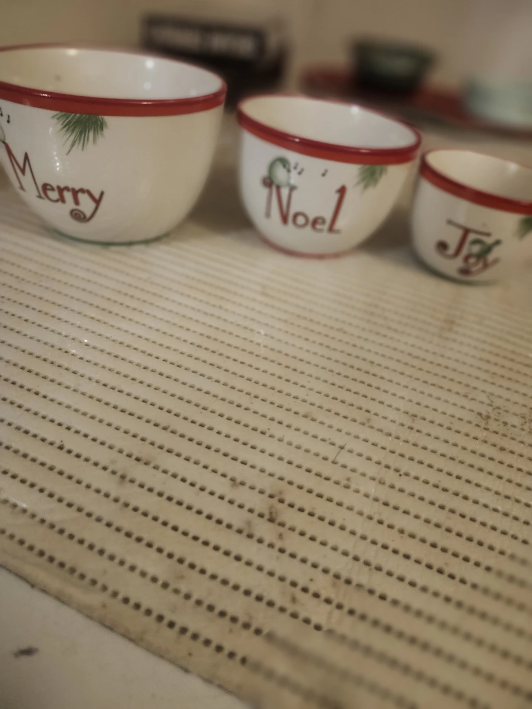 Everyday White Christmas Nesting Bowls