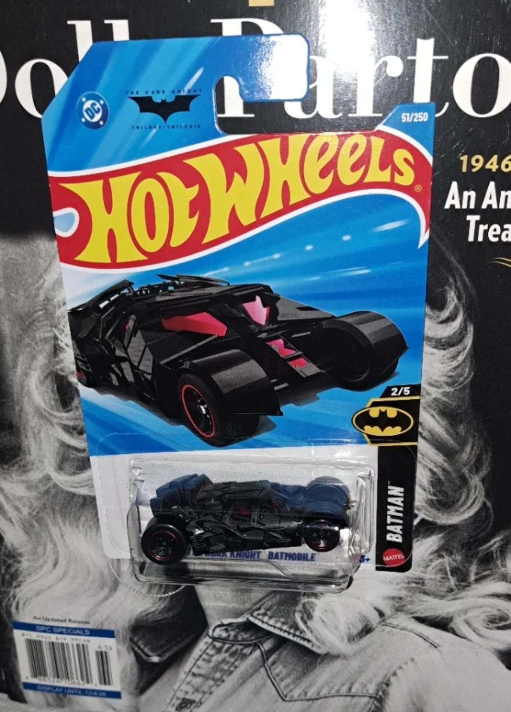 Hot Wheels The Dark Knight Batmobile - photo 3