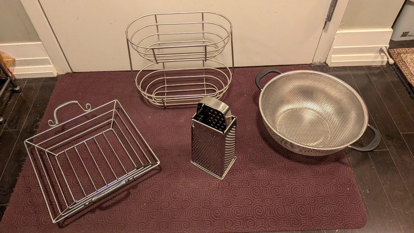 Kitchen Utility Set: Cuisinart Colander, Baskets, Grater