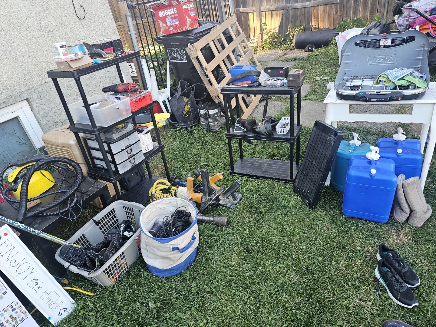 Everything must go