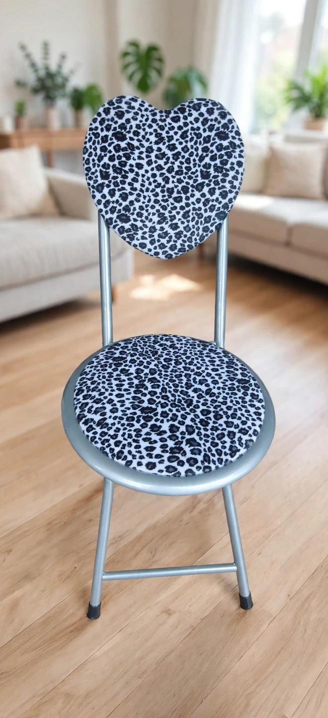 Set of 4 Heart-Shaped Leopard Print Folding Chairs - photo 3