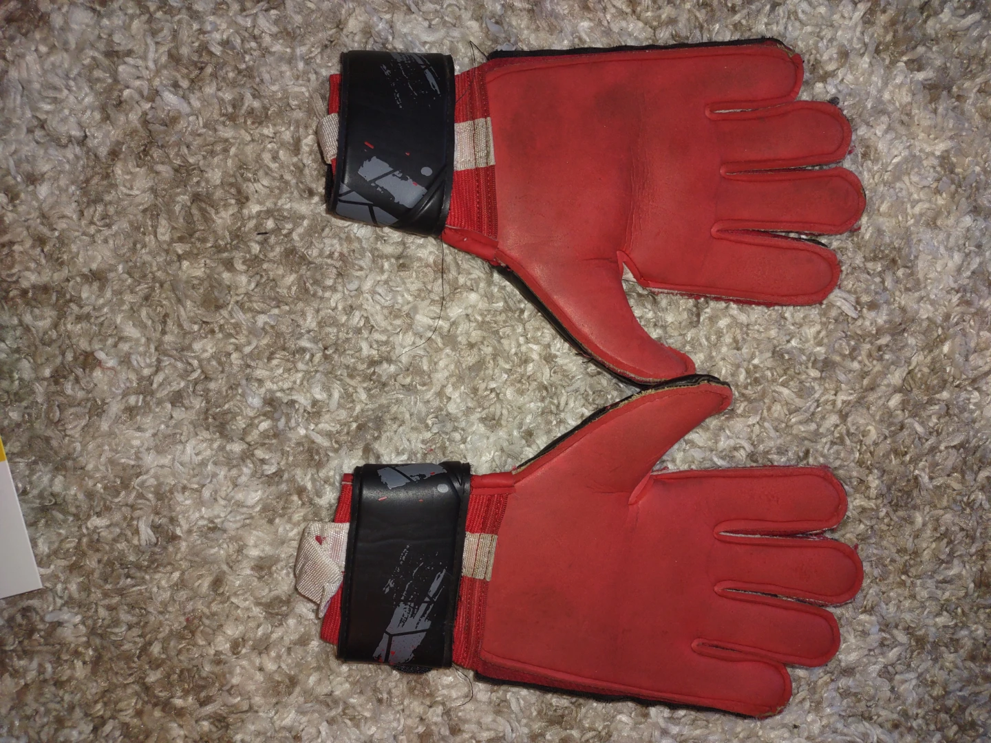 Athpik Goalkeeper Gloves Red and Black - photo 2