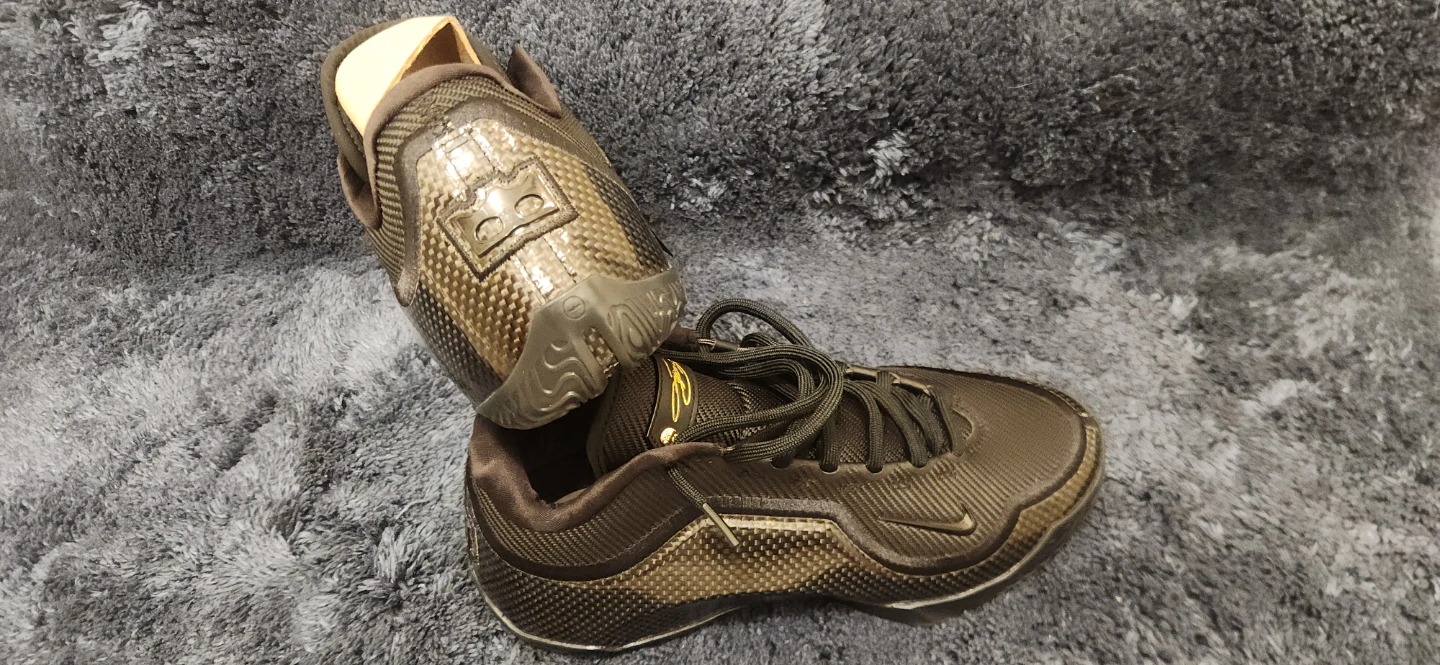 Nike LeBron Witness 8 Basketball Shoes - photo 2
