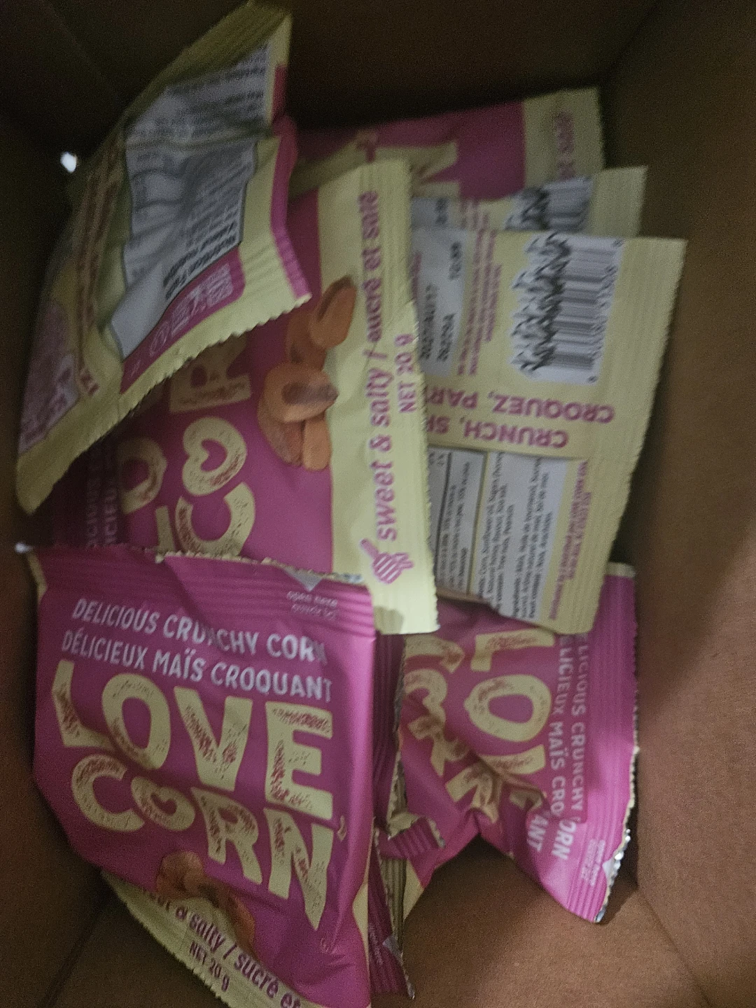 15pc Crunchy Love Corn Snack Pack Sweet and Salty Flavour - photo 2