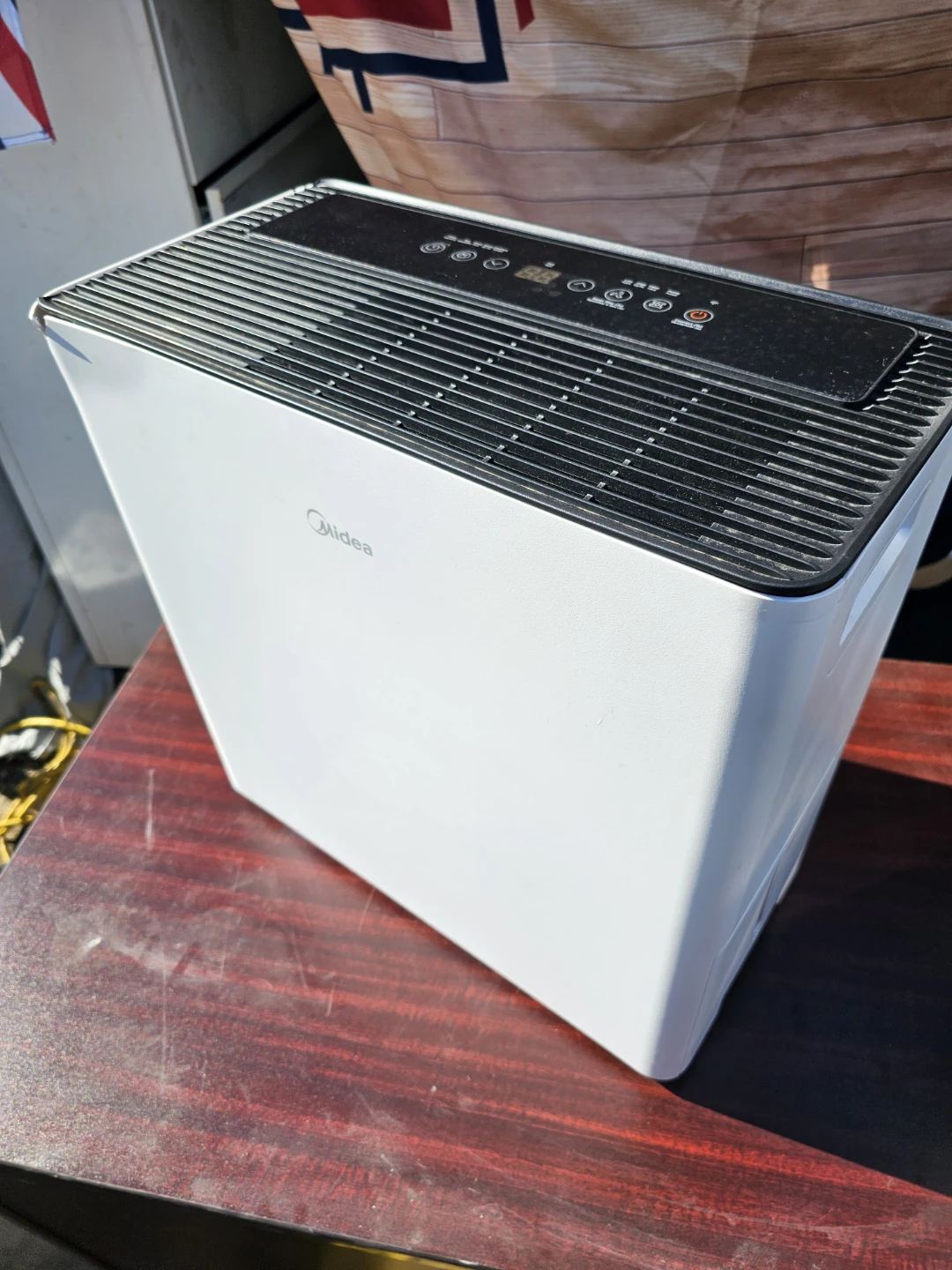 Midea Dehumidifier