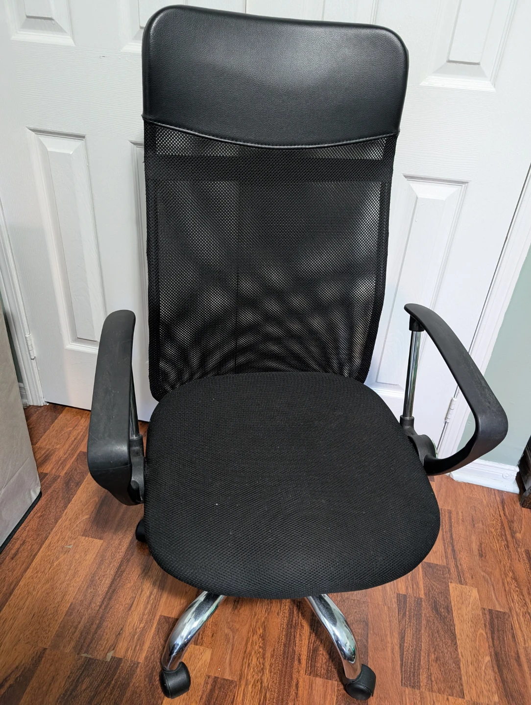 Black Mesh Office Chair