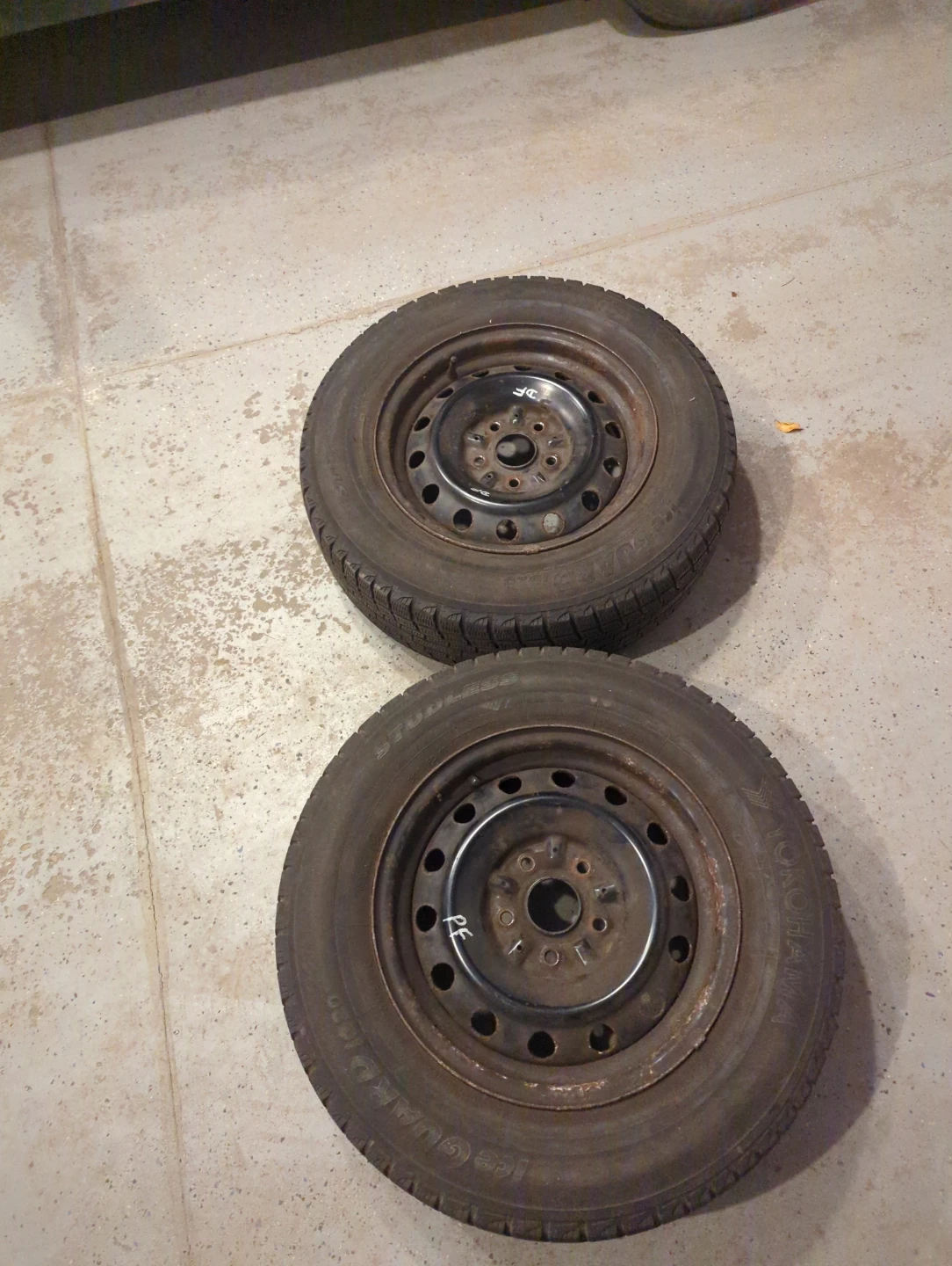 2 Yokohama iceGUARD iG20 Winter Tires with Rims - photo 4