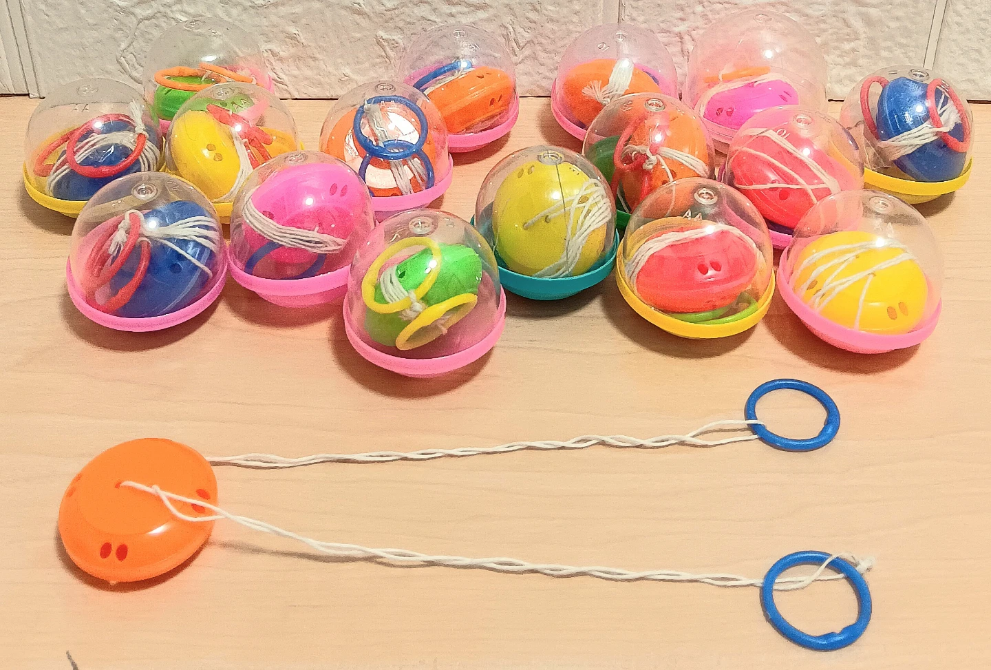 🪀Whizzer Noisemaker Toys Lot of 16🪀 - photo 3