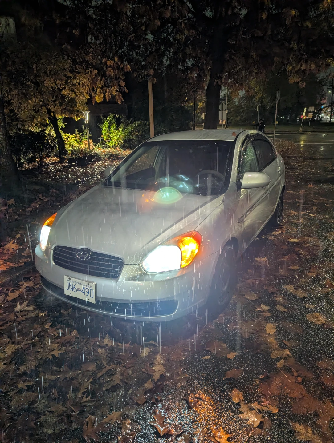 2006 Silver Hyundai Accent only 127 631 kms