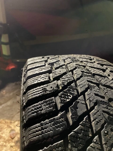 Winter tires with black rims - photo 3