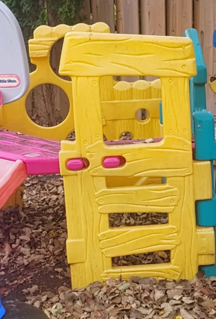 Little Tikes Outdoor Play Climber