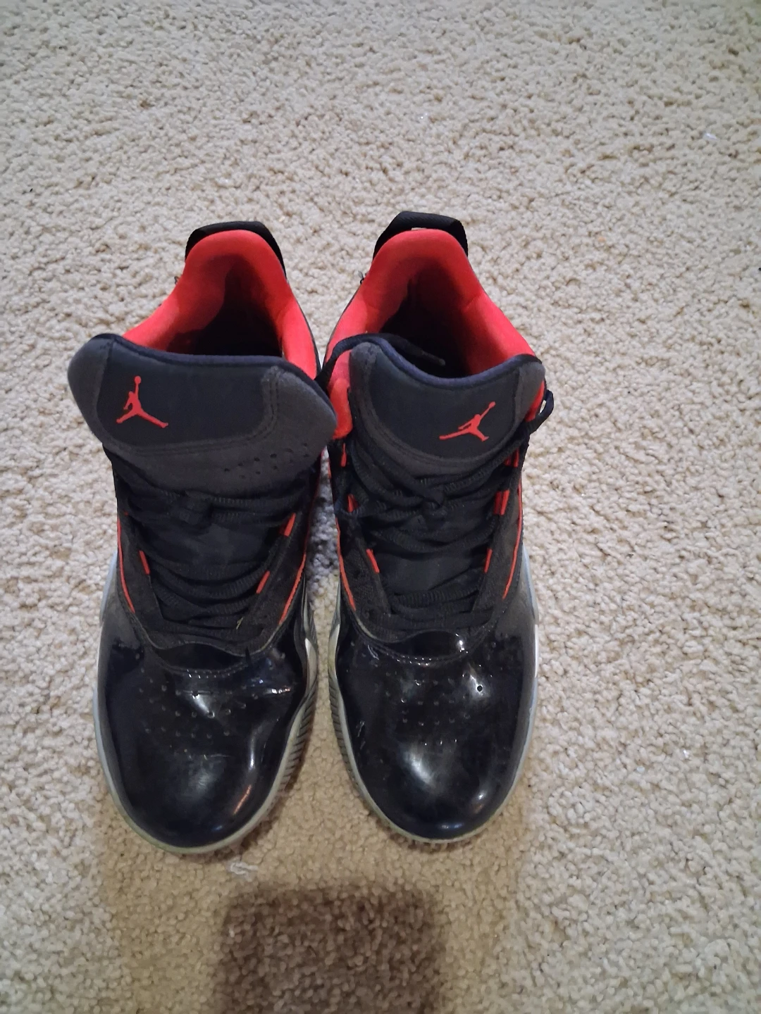 Jordan Flight Basketball Shoes Black and Red - photo 2