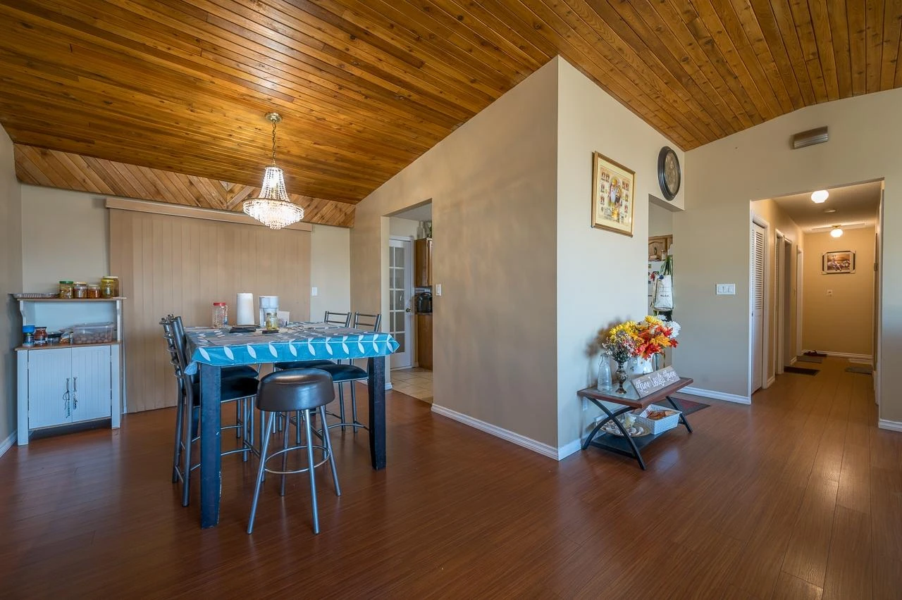 4 bed and 2 bathroom house for rent in North Kamloops