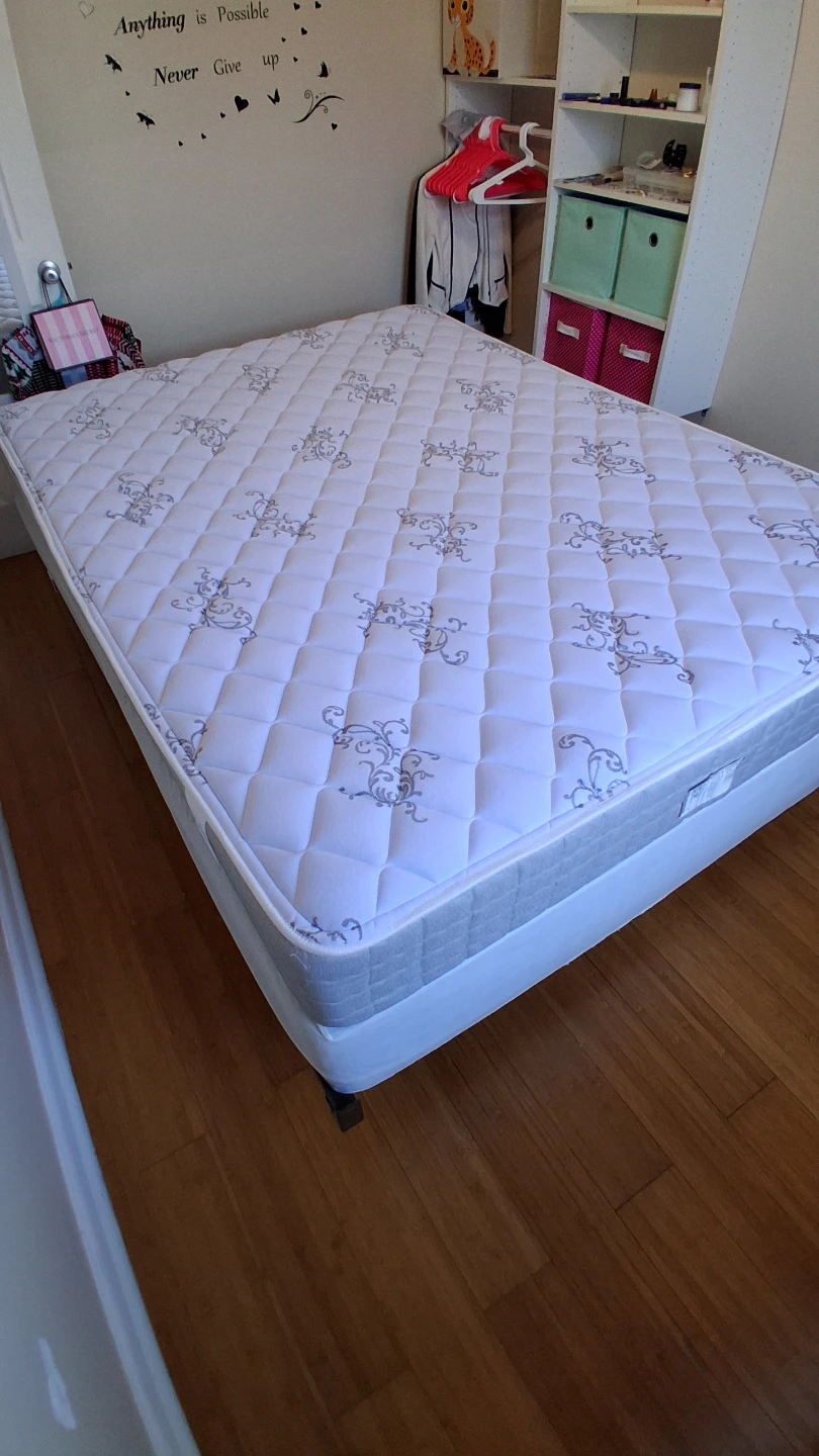 Serta Queen Mattress + Box Spring Set - photo 2