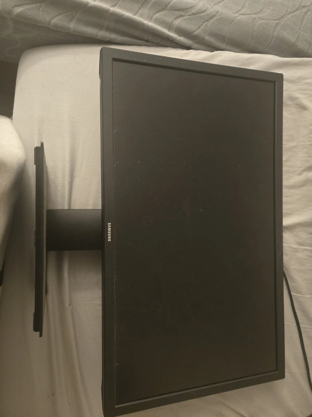 Samsung 22-inch Computer Monitor - photo 2