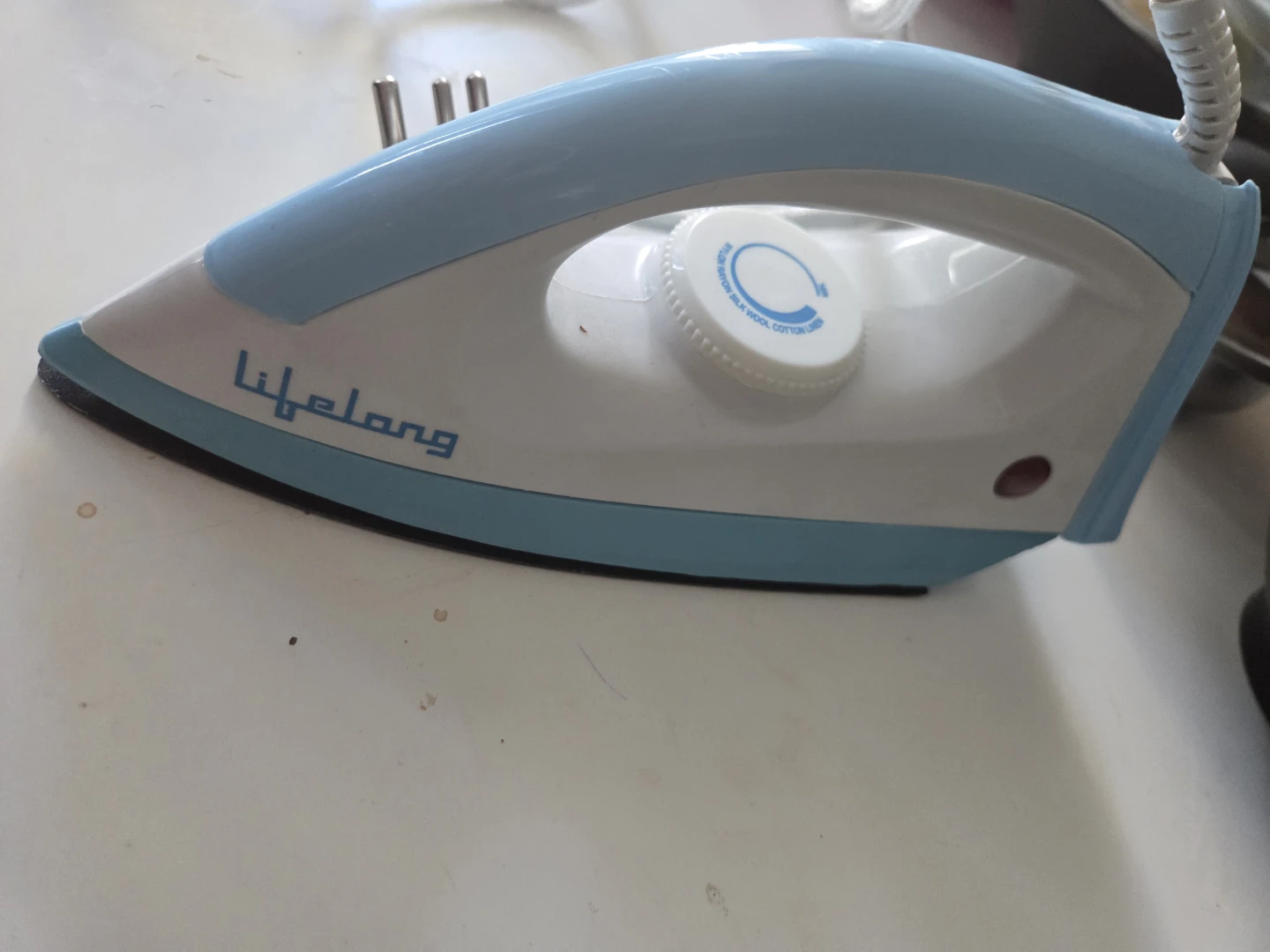 Lifelong Thermostatic Electric Iron